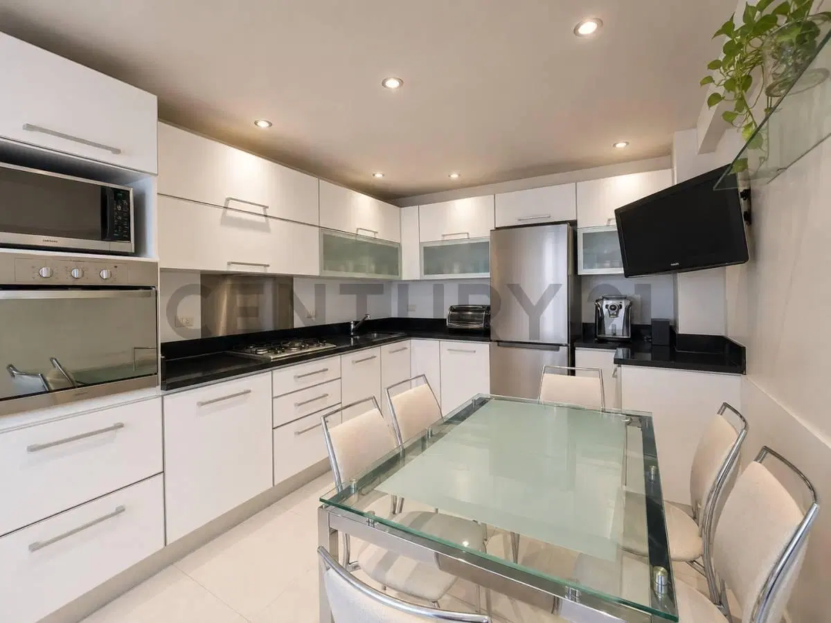 VENTA 3 AMBIENTES EN SUITE CON TERRAZA Y BALCÓN COCHERA FIJA EN PALERMO - BOULEVARD CHARCAS 2