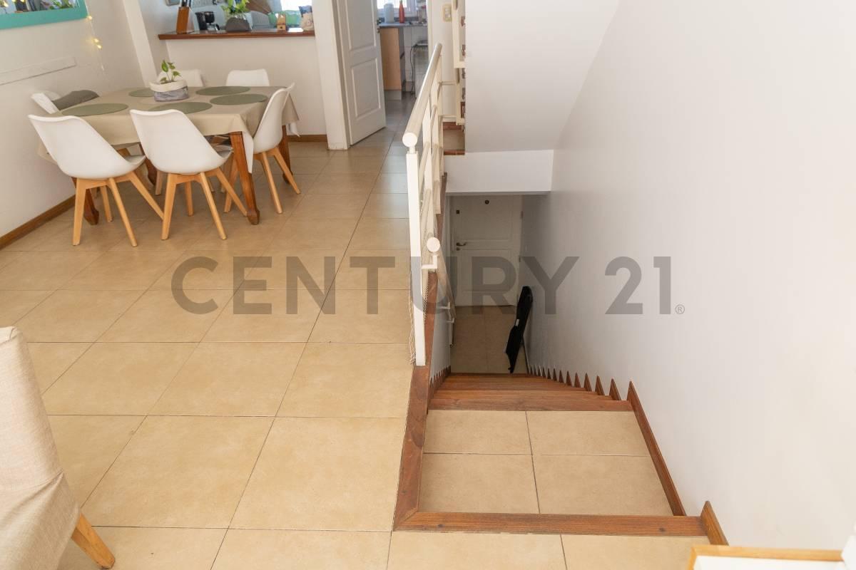 Foto de Venta Casa Triplex 4 amb Lomas de Nuñez Patio Parrilla Terraza Sin Expensas, imagen 5
