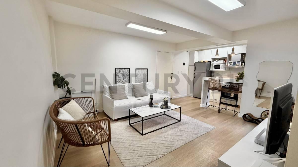 Foto de VENTA DEPTO 2 AMBIENTES A REFACCIONAR A NUEVO BARRIO NORTE CON PATIO Y SOL DIRECTO, imagen 1