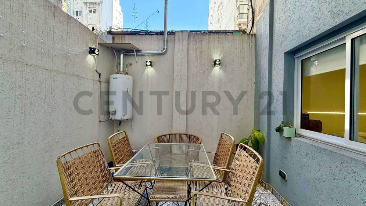 Foto de VENTA DEPTO 2 AMBIENTES A REFACCIONAR A NUEVO BARRIO NORTE CON PATIO Y SOL DIRECTO, imagen 3