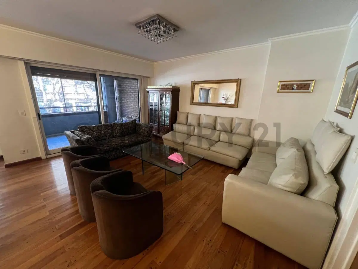 VENTA DEPTO 4 AMBIENTES + DEPENDENCIA + 2 PATIOS Y BALCON AL FRENTE EN PLENO RECOLETA! 4