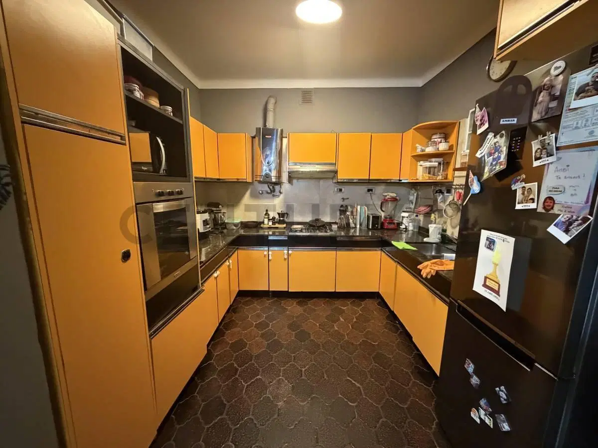 VENTA PH 5 AMBIENTES CON PATIO Y TERRAZA EN PARQUE AVELLANEDA 5