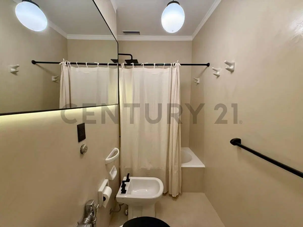 Venta departamento 3 ambientes y dependencia de servicio en Recoleta 8