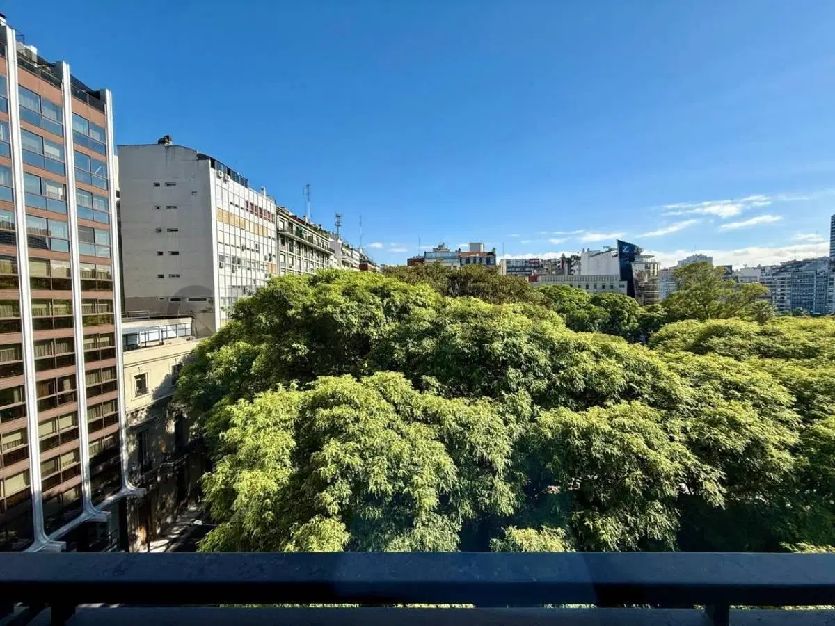 Venta departamento 3 ambientes y dependencia de servicio en Recoleta 3