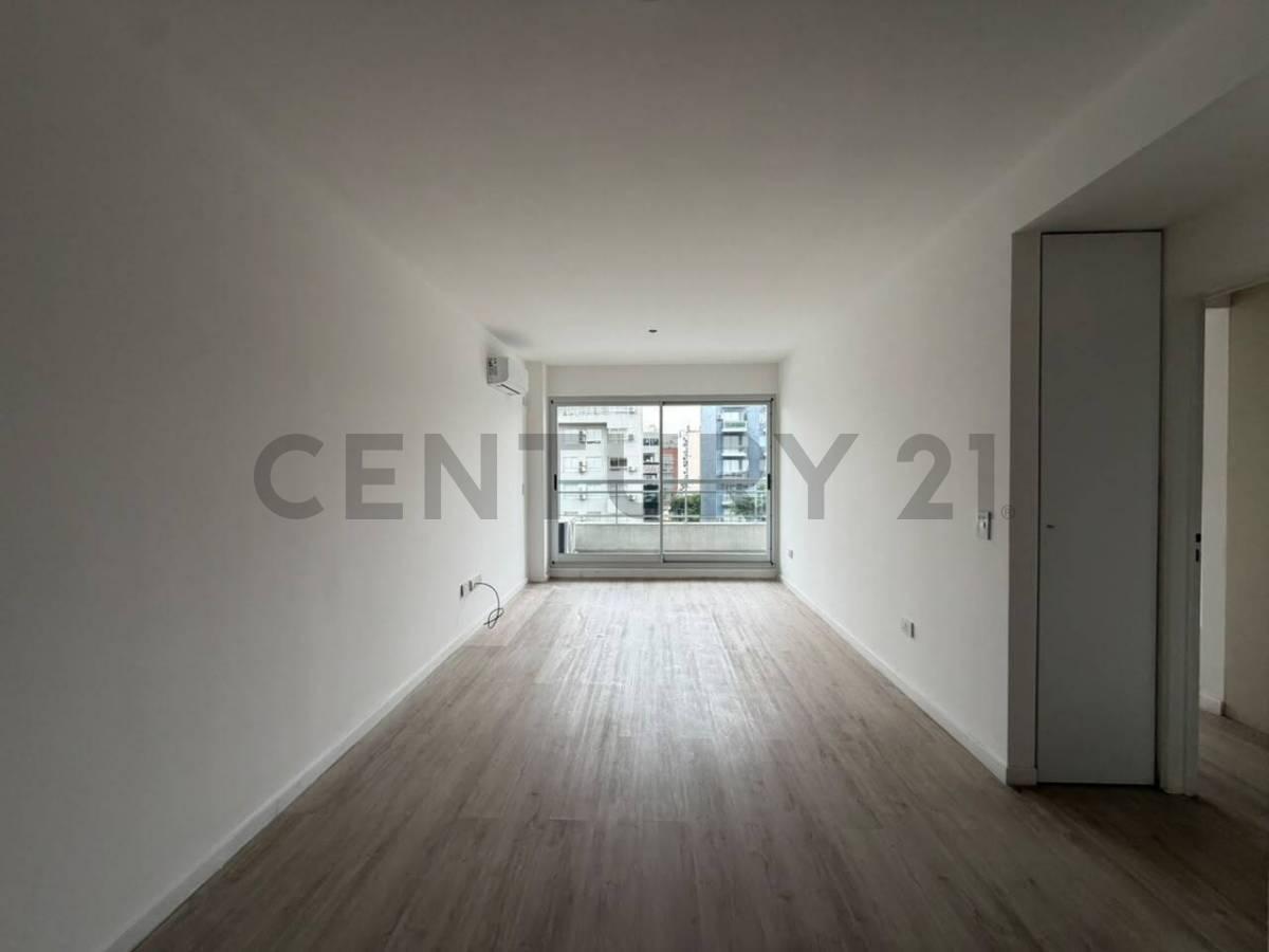 Foto de Alquiler Departamento 2 Ambientes con cochera en Flores, imagen 1