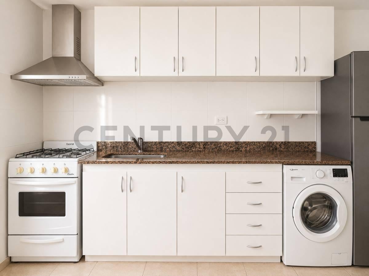 Foto de DEPARTAMENTO 2 AMBIENTES CON PILETA EN VILLA URQUIZA EN VENTA, imagen 2