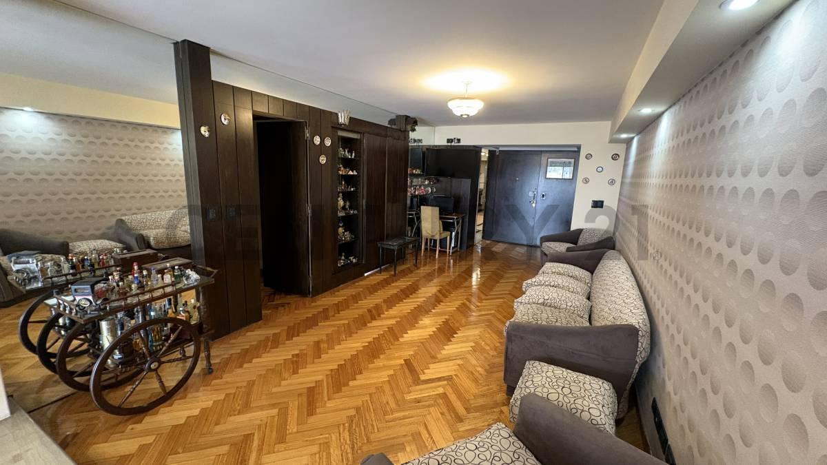 Foto de VENTA DEPATAMENTO 4 AMB| DEPENDENCIA| COCHERA| BAULERA, imagen 4