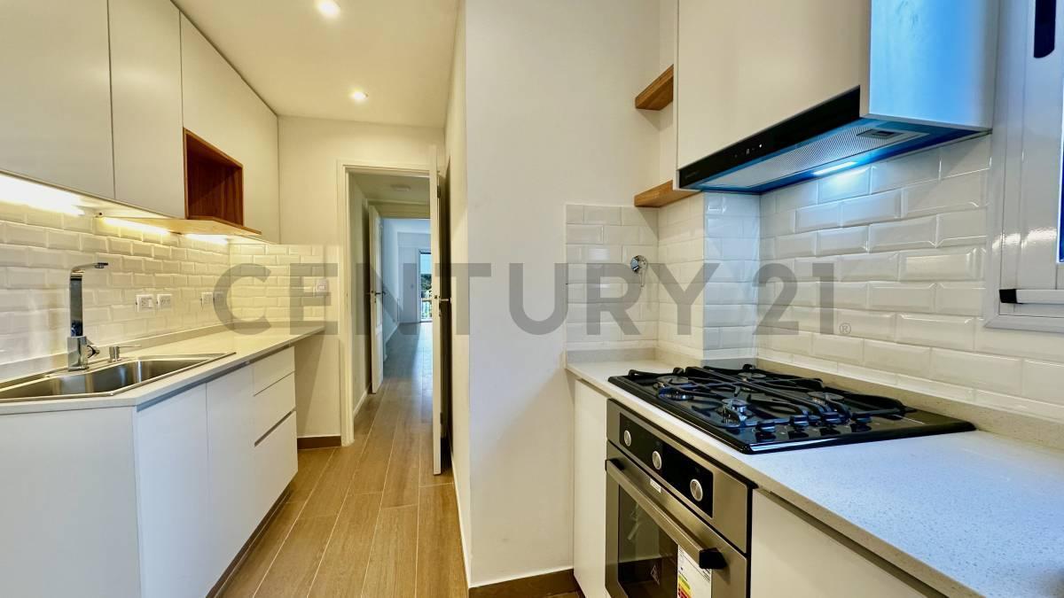Foto de VENTA DEPARTAMENTO 4 AMBIENTES PALERMO REFACCIONADO PREMIUM LUMINOSO, imagen 2