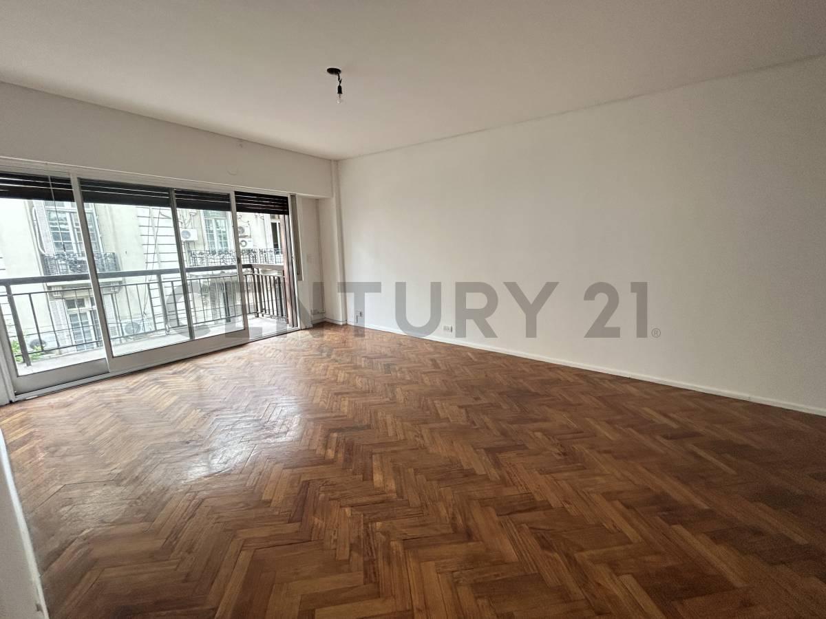 Foto de Venta Departamento 4 Ambientes en Recoleta con Cochera y Dependencia /, imagen 5