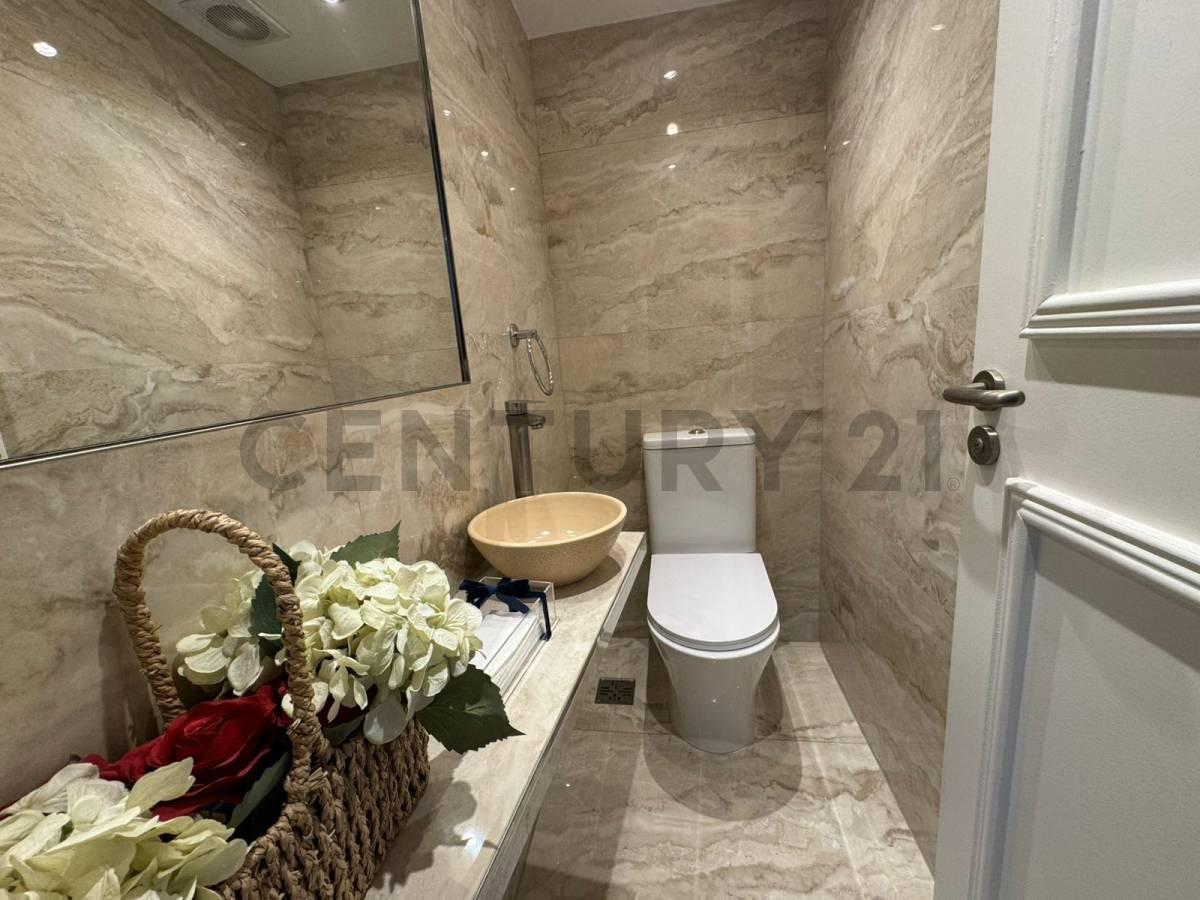 Foto de ACEPTA PERMUTA VENTA DUPLEX 4 AMBIENTES CON DEPENDENCIA EN PALERMO, imagen 1