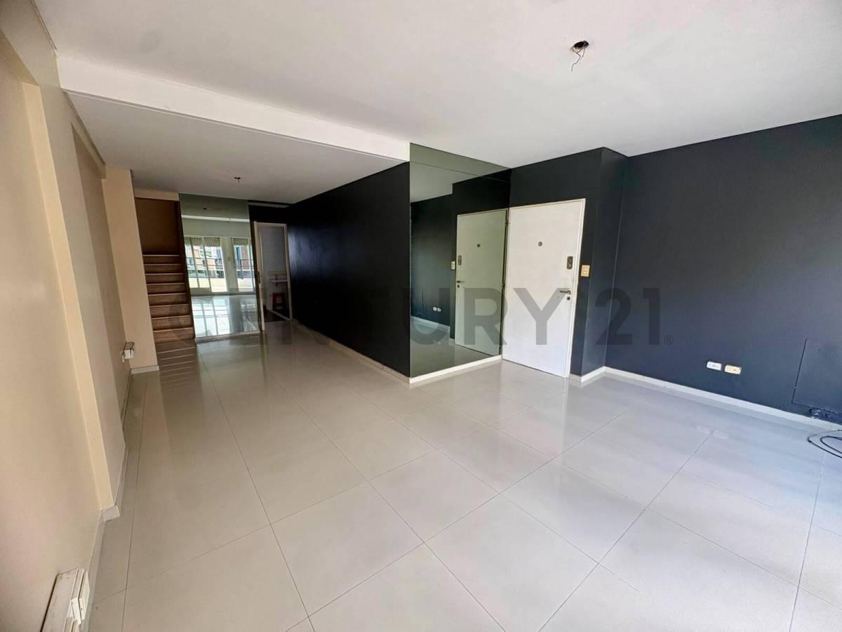 Foto de VENTA DEPARTAMENTO DÚPLEX 3 AMBIENTES CON DOBLE BALCÓN TERRAZA EN, imagen 1