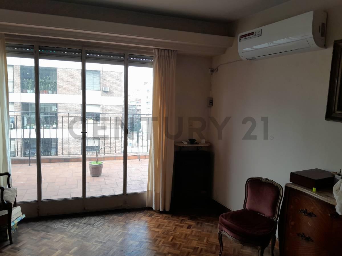 Foto de 4 AMBIENTES CON DEPENDENCIAS EN CABALLITO CON BALCON TERRAZA, imagen 4