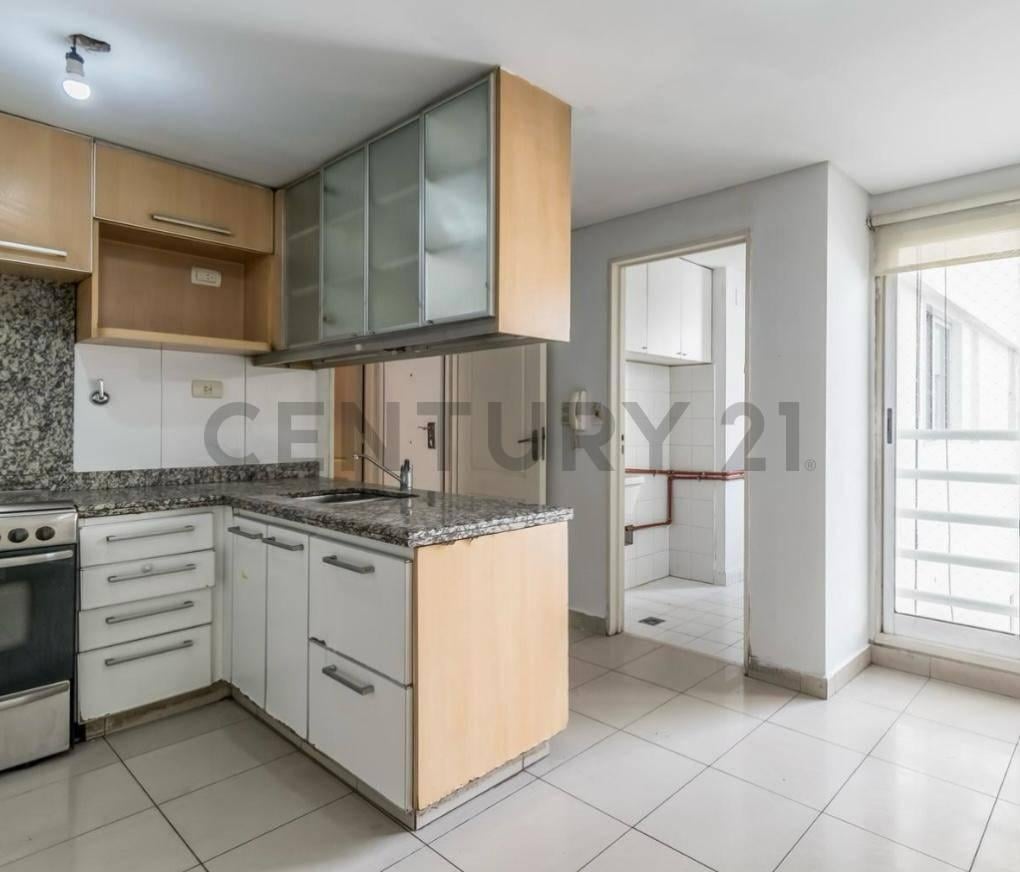 Foto de VENTA DEPARTAMENTO 4 AMBIENTES CON COCHERA EN BARRIO NORTE, imagen 4