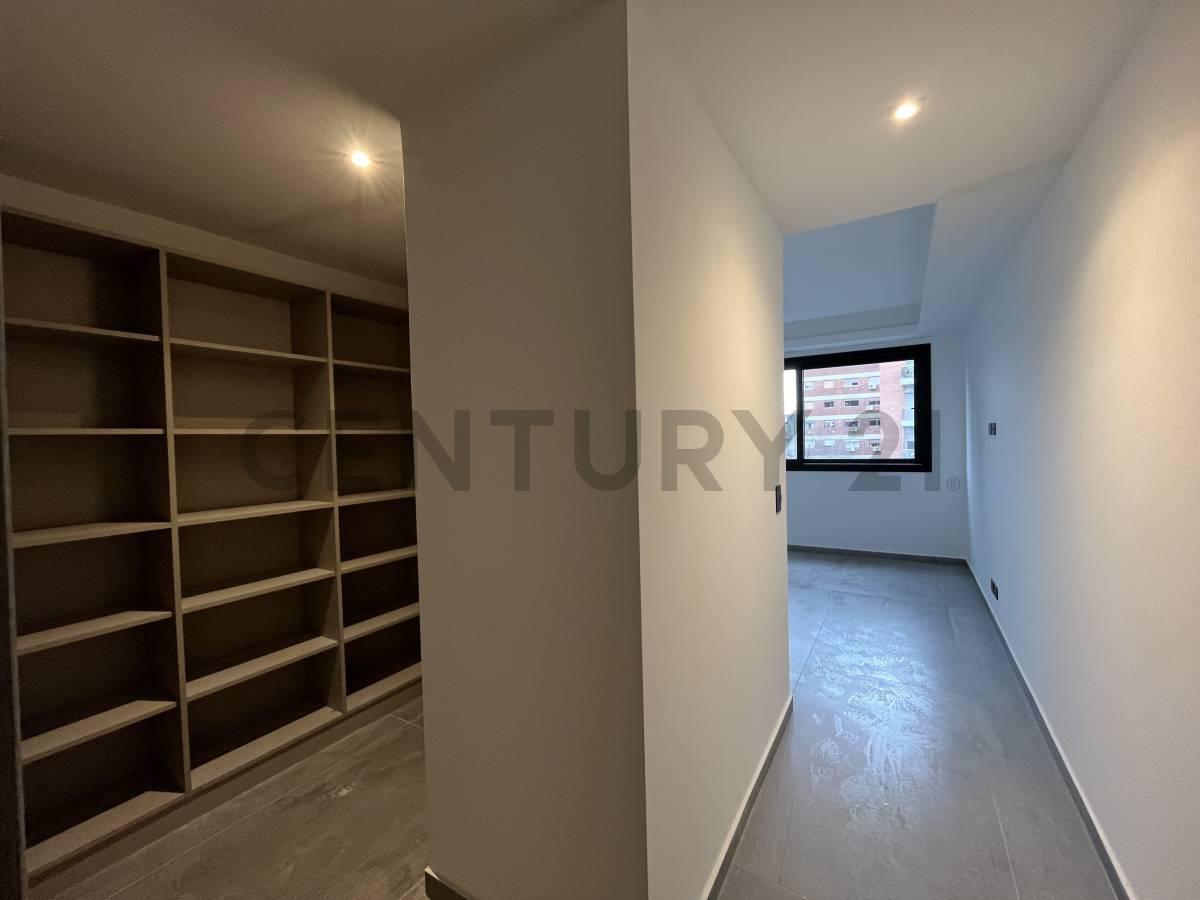 Foto de VENTA DEPARTAMENTO 4 AMBIENTES CON DEPENDENCIA EN FLORES EDIFICIO DE, imagen 5