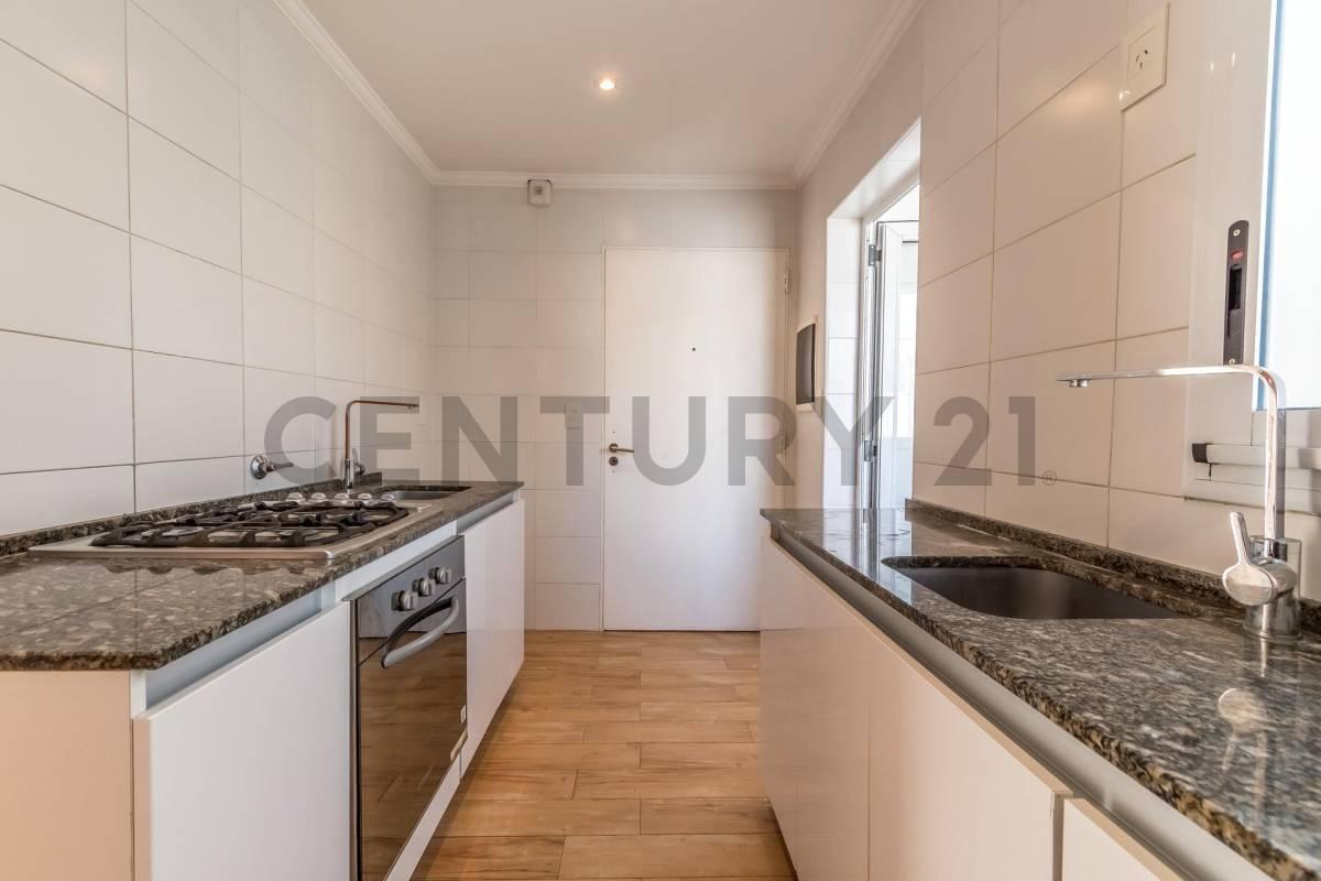Foto de VENTA DEPARTAMENTO 3 AMBIENTES LUMINOSO CON BALCON EN BARRIO NORTE APTO, imagen 2
