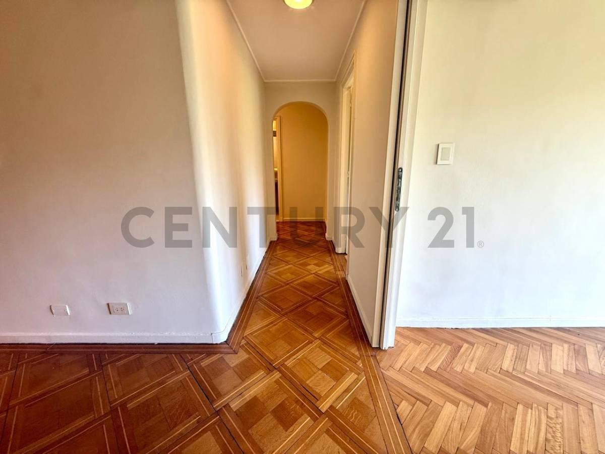 Foto de Venta departamento 3 ambientes y dependencia de servicio en Retiro, imagen 5
