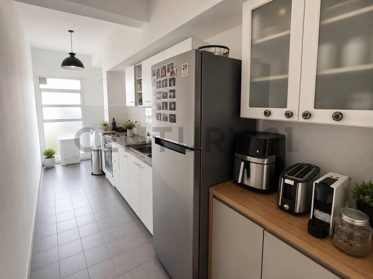 Foto de VENTA DEPARTAMENTO 2 AMBIENTES CON COCHERA Y BALCÓN CORRIDO AL, imagen 5
