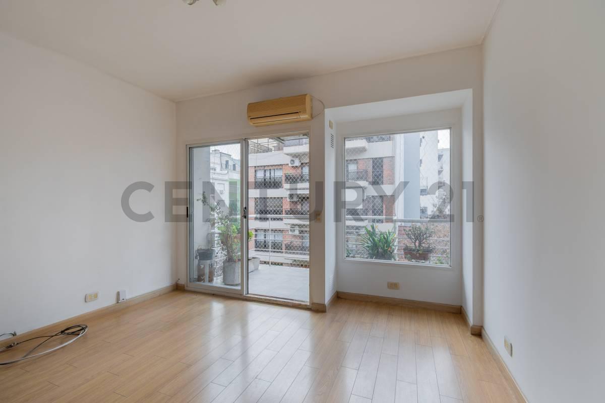 Foto de VENTA DEPARTAMENTO 2 AMBIENTES CON ESCRITORIO EN BELGRANO, imagen 2