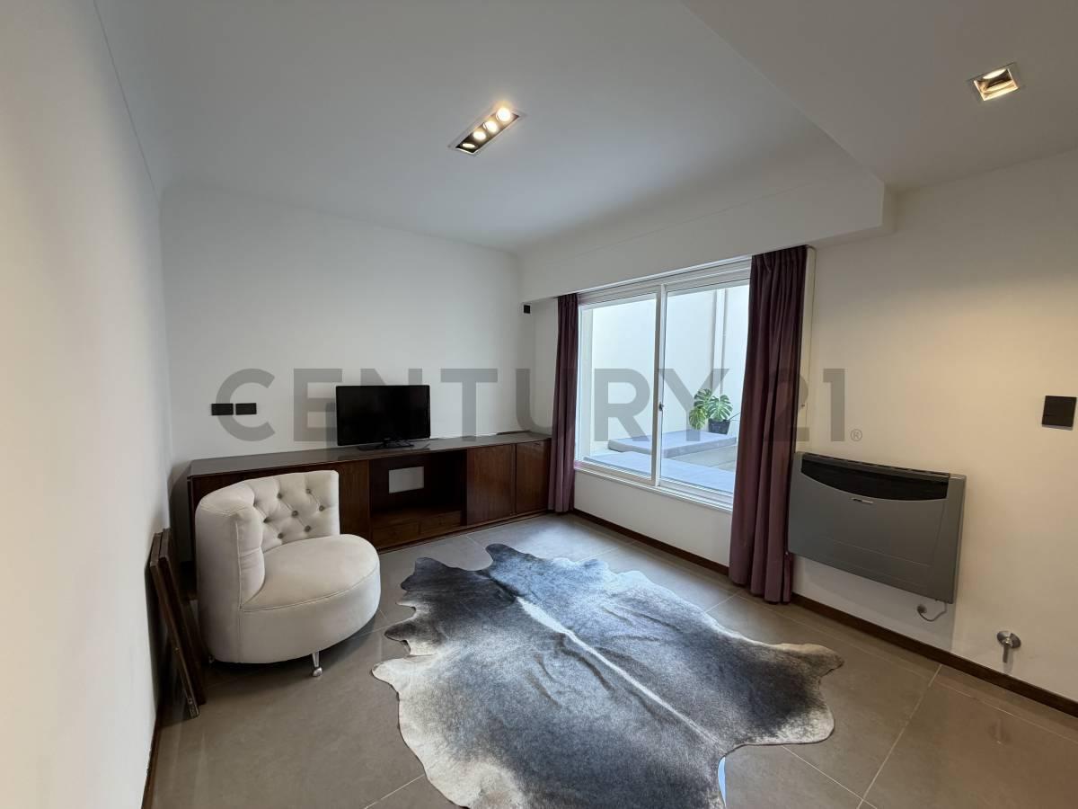Foto de VENTA DEPTO 4 AMBIENTES RECICLADO CON PATIO EN PLENO COLEGIALES, imagen 5