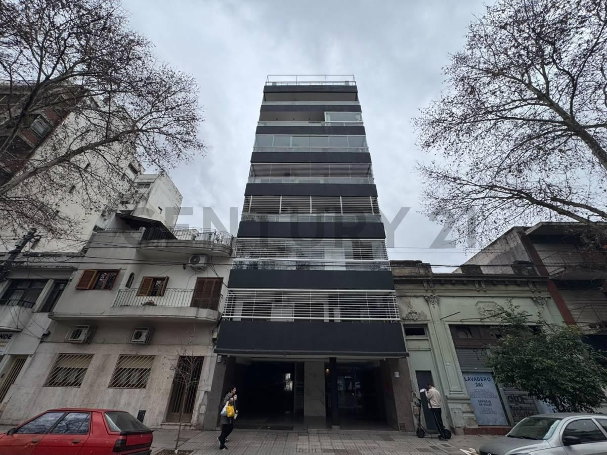 Foto de VENTA DEPARTAMENTO 4 AMBIENTES CON COCHERA EN FLORES, imagen 4