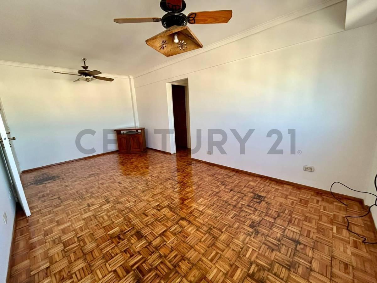 Foto de DEPARTAMENTO EN VENTA 4 AMBIENTES EN ALMAGRO, imagen 1