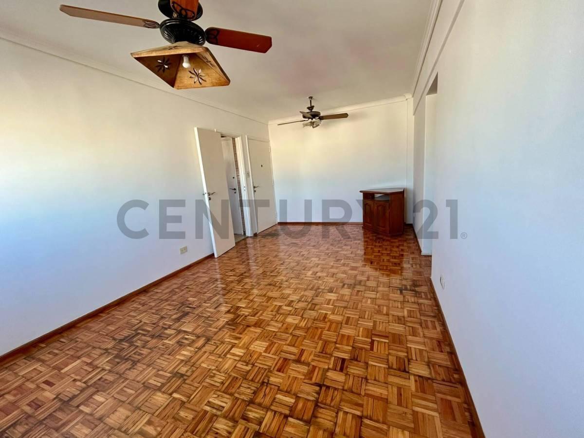 Foto de DEPARTAMENTO EN VENTA 4 AMBIENTES EN ALMAGRO, imagen 2