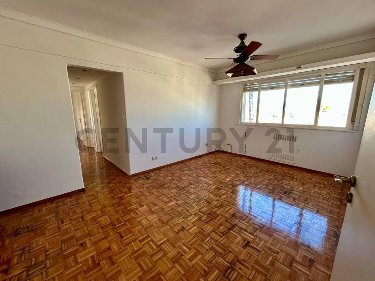 Foto de DEPARTAMENTO EN VENTA 4 AMBIENTES EN ALMAGRO, imagen 3