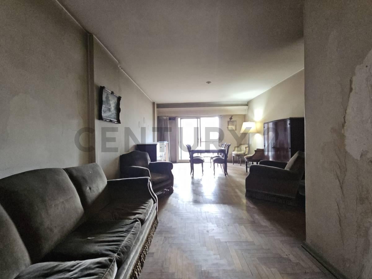 Foto de VENTA DEPTO 4 AMBIENTES CON DEPENDENCIA Y BALCÓN CORRIDO EN CABALLITO, imagen 1