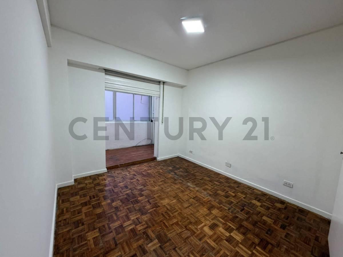 Foto de VENTA DEPARTAMENTO 2 AMBIENTES EN BELGRANO – 1° PISO – APTO PROFESIONAL, imagen 2