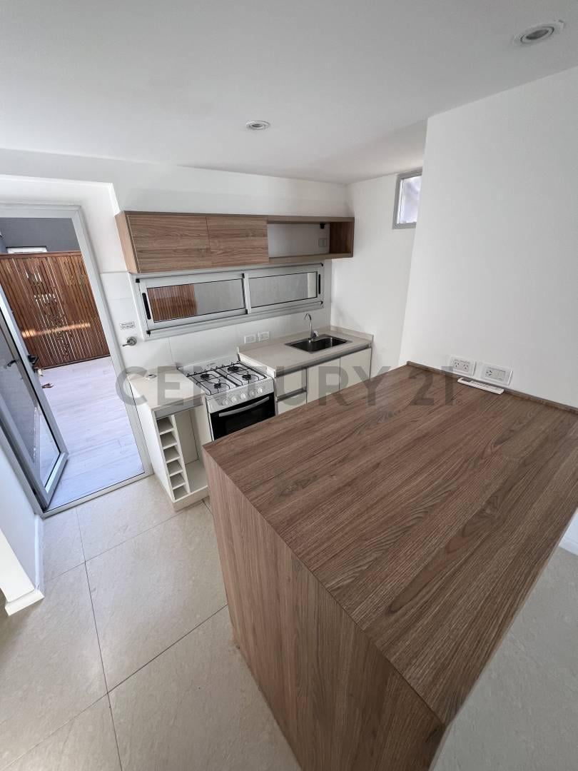Foto de ALQUILER MONOAMBIENTE DIVIDIDO NUEVO + PATIO PROPIO + BALCON EN SAAVEDRA, imagen 5