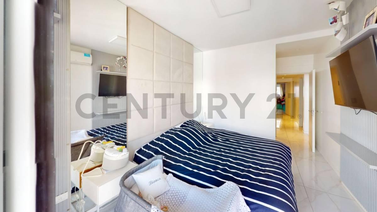 Foto de VENTA DEPARTAMENTO 4 AMBIENTES CON DEPENDENCIA Y COCHERA EN RECOLETA, imagen 2