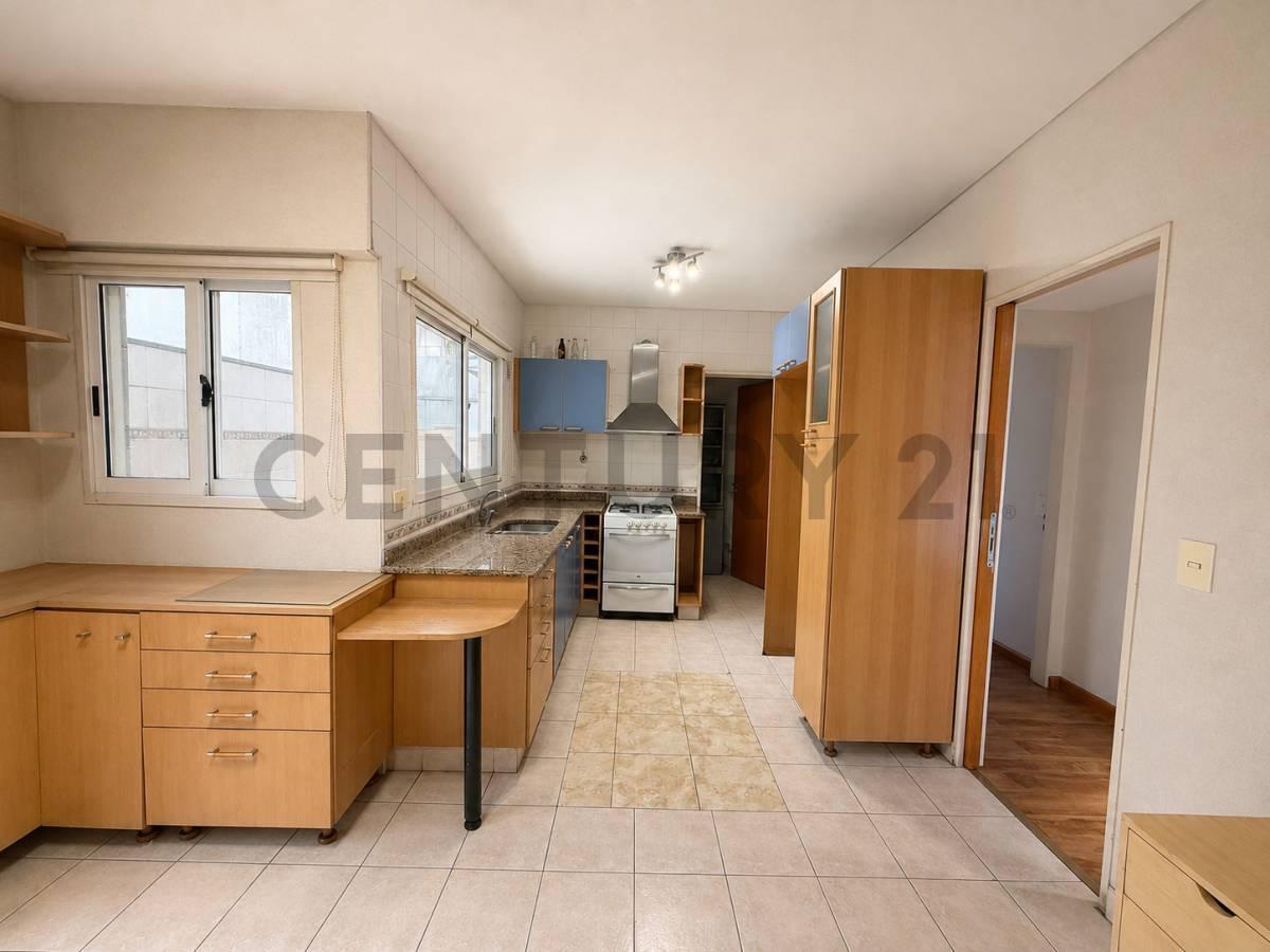 Foto de VENTA DEPARTAMENTO 4 AMBIENTES CON PATIO PROPIO + AMENITIES + 2, imagen 3