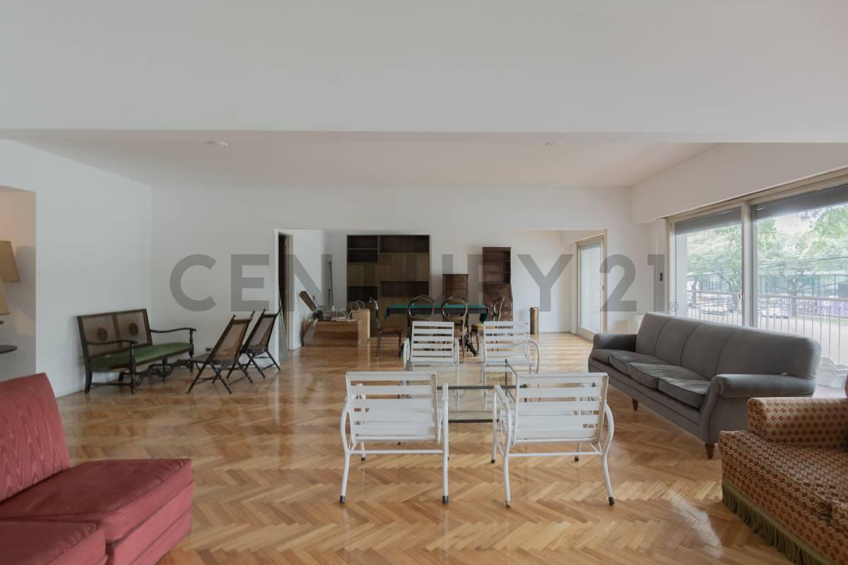 Foto de Venta Depto 5 Ambientes con Patio, Parrila y Balcon. Las Cañitas, imagen 4