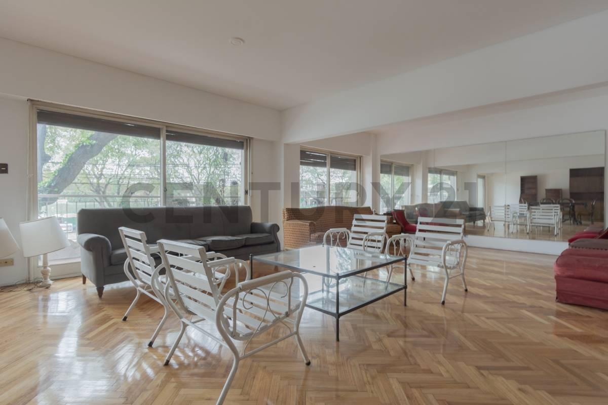Foto de Venta Depto 5 Ambientes con Patio, Parrila y Balcon. Las Cañitas, imagen 3