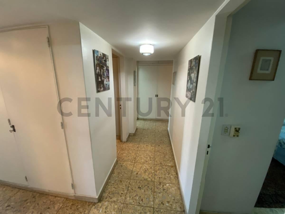 Foto de Venta Departamento 4 ambientes con dependencia en Barracas frente a, imagen 5
