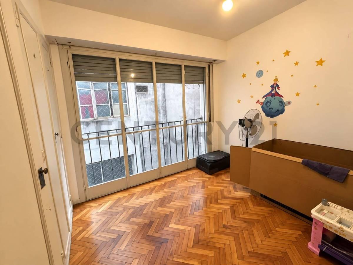 Foto de VENTA DEPARTAMENTO 3 AMBIENTES CON BALCÓN – FLORES, imagen 3