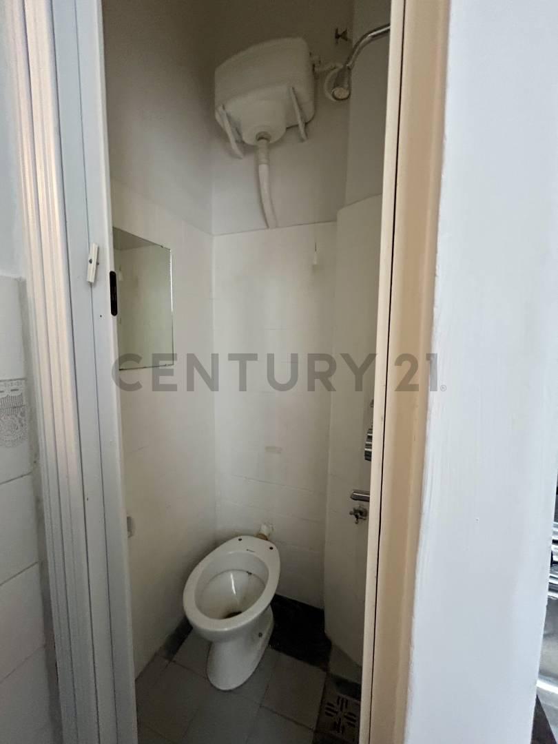 Foto de VENTA DEPARTAMENTO 3 AMBIENTES CON DEPENDENCIA AL FRENTE EN PALERMO, imagen 5