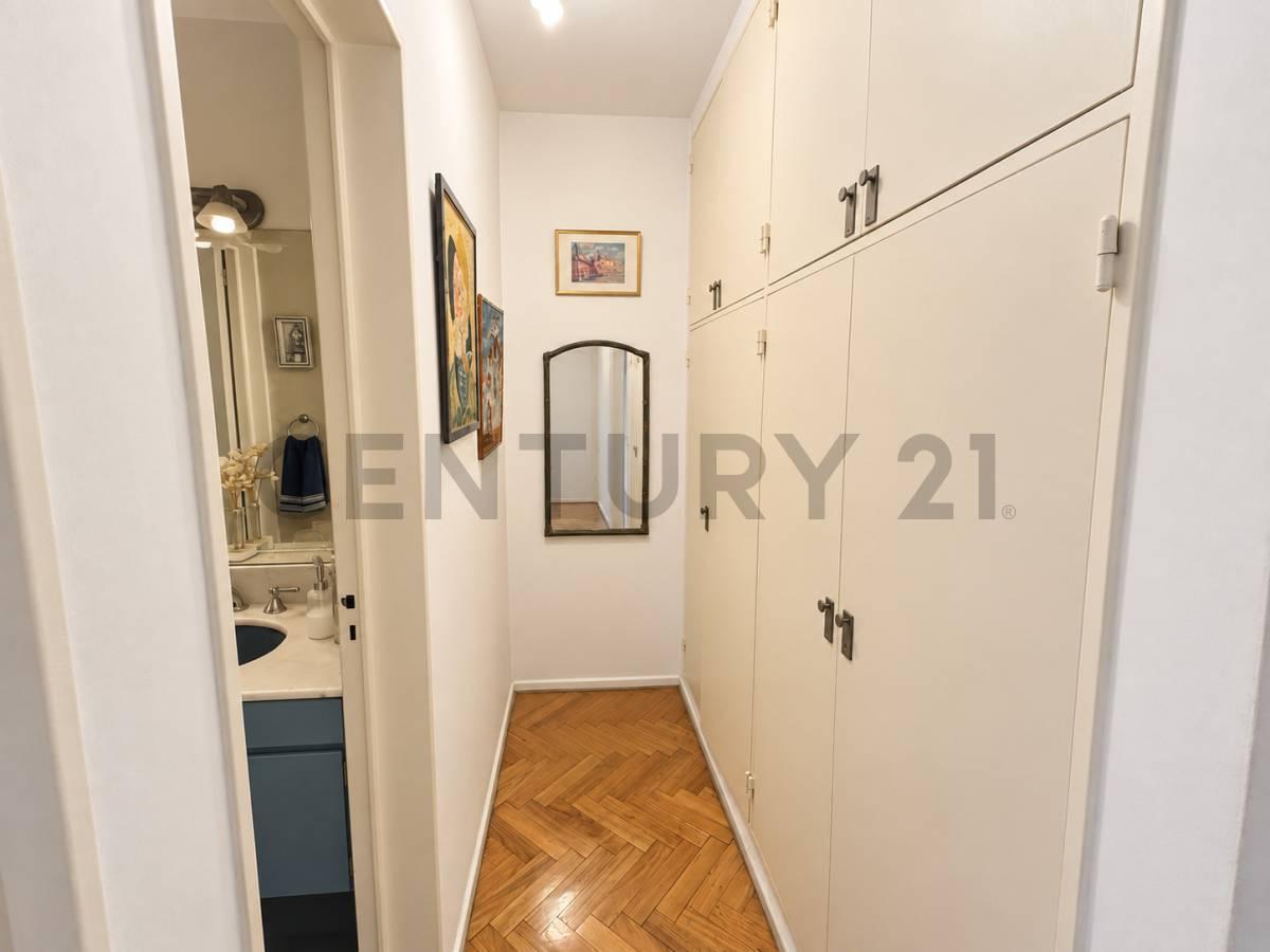 Foto de VENTA DEPARTAMENTO 3 AMBIENTES CON DEPENDENCIA Y COCHERA – BALVANERA, imagen 4