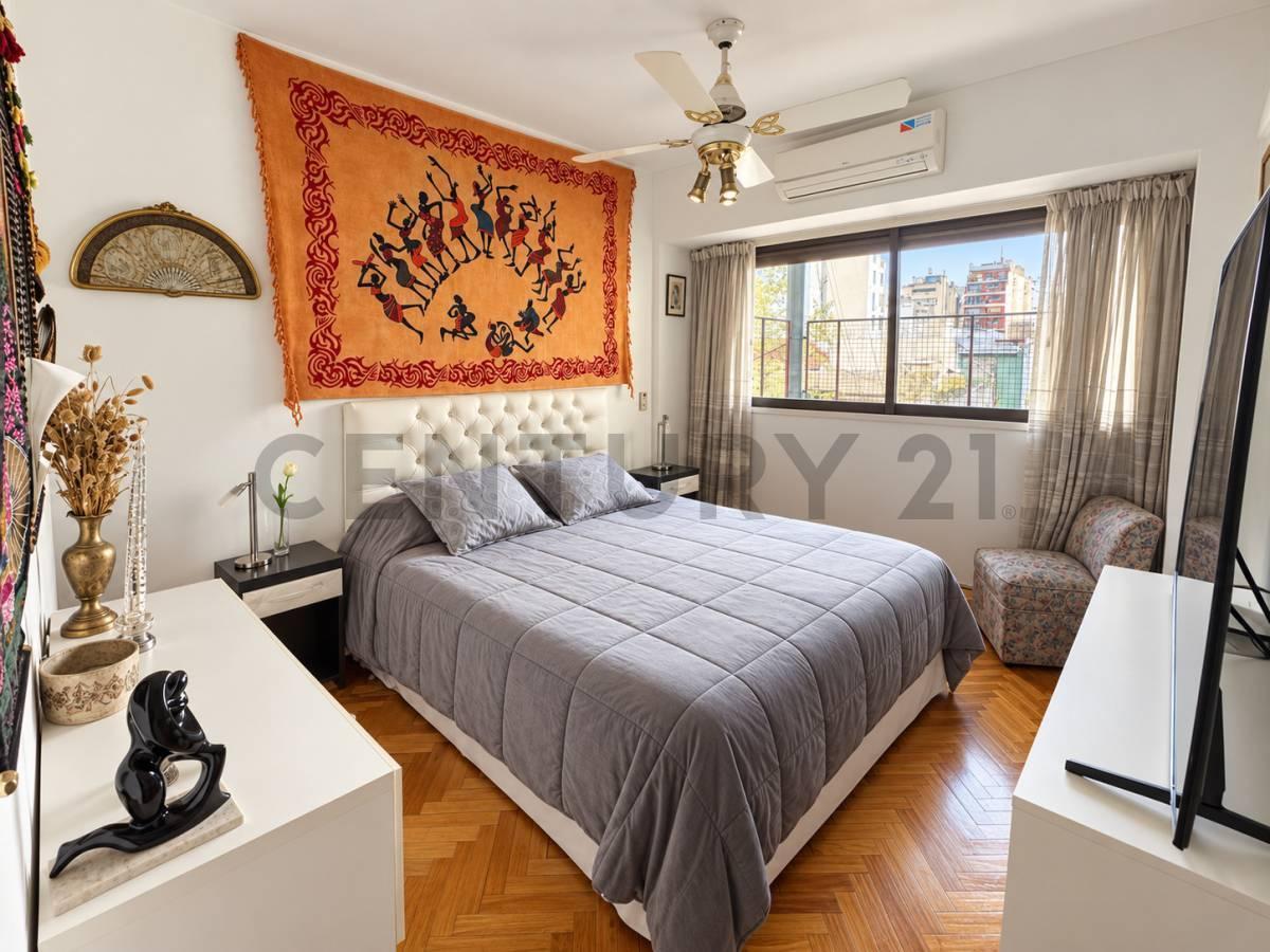 Foto de VENTA DEPARTAMENTO 3 AMBIENTES CON DEPENDENCIA Y COCHERA – BALVANERA, imagen 2