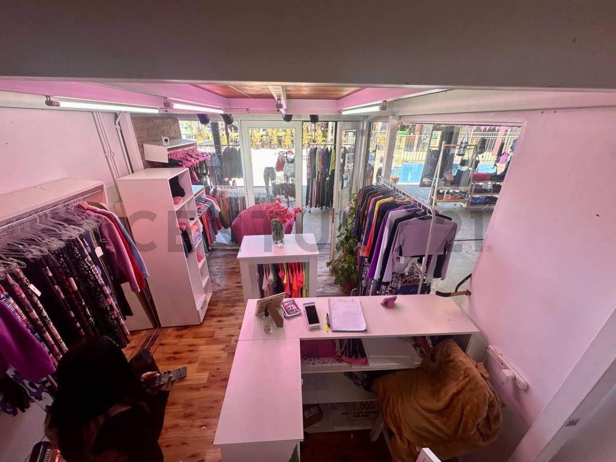 Foto de VENTA LOCAL COMERCIAL CON ENTREPISO | DOCKS DEL PUERTO – TIGRE, imagen 3