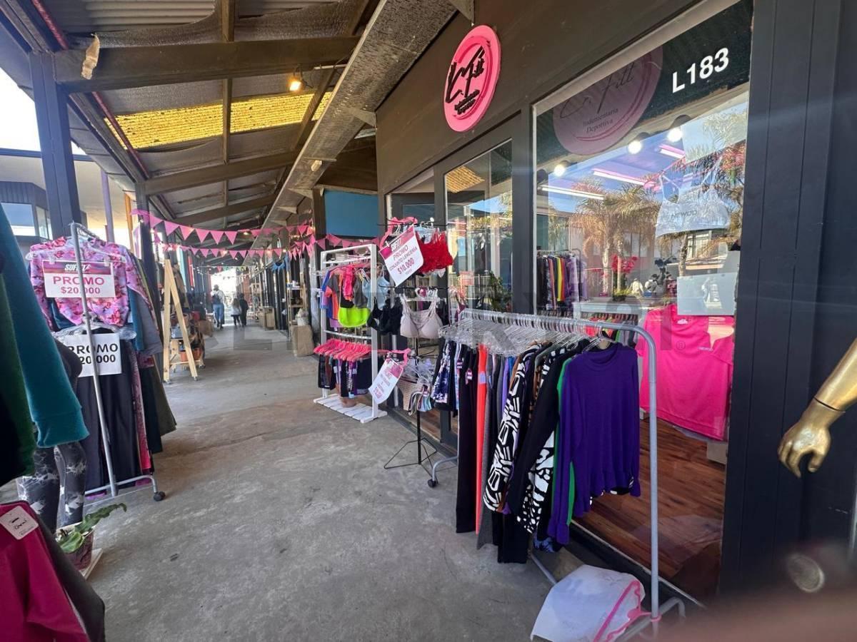 Foto de VENTA LOCAL COMERCIAL CON ENTREPISO | DOCKS DEL PUERTO – TIGRE, imagen 1