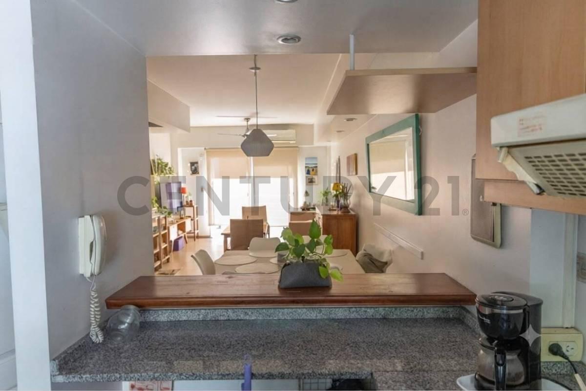 Foto de VENTA TRIPLEX 4 AMBIENTES EN LOMAS DE NÚÑEZ | PATIO + TERRAZA +, imagen 4