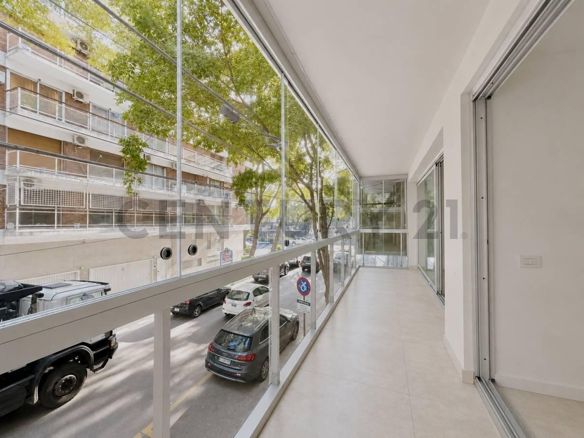 Foto de VENTA DEPARTAMENTO SEMIPISO 4 AMBIENTES CON DEPENDENCIA, PATIO, COCHERA, imagen 4