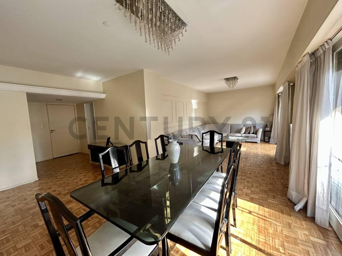 Foto de VENTA DEPARTAMENTO 4 AMBIENTES CON DEPENDENCIA Y DOBLE BALCON EN FLORES, imagen 1