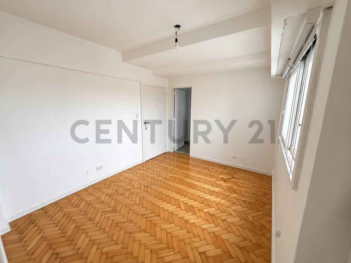 Foto de ALQUILER DEPARTAMENTO 2 AMBIENTES CON VISTA ABIERTA EN VILLA GRAL. MITRE, imagen 1