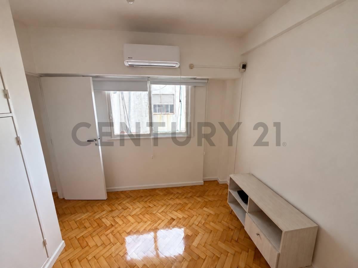 Foto de ALQUILER DEPARTAMENTO 2 AMBIENTES CON VISTA ABIERTA EN VILLA GRAL. MITRE, imagen 3