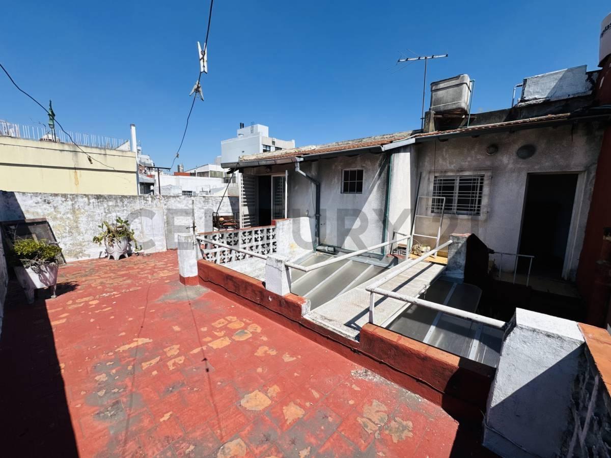 Foto de VENTA - PH 3 AMBIENTES - A REFACCIONAR - TERRAZA - SAAVEDRA, imagen 1