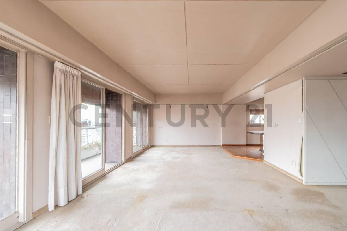 Foto de Departamento en venta de 6 ambientes con 2 cocheras y seguridad 24 hs, imagen 1