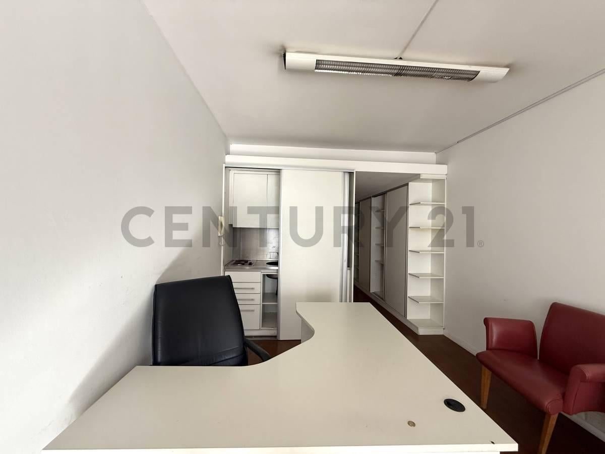 Foto de Alquiler Departamento Monoambiente Divisible Oficina/vivienda en Villa, imagen 2