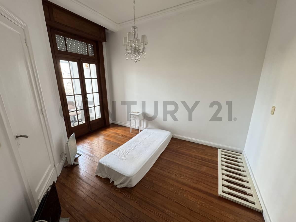 Foto de VENTA DEPARTAMENTO 3 AMBIENTES EXCELENTE ESTADO EDIFICIO DE CATEGORIA, imagen 3